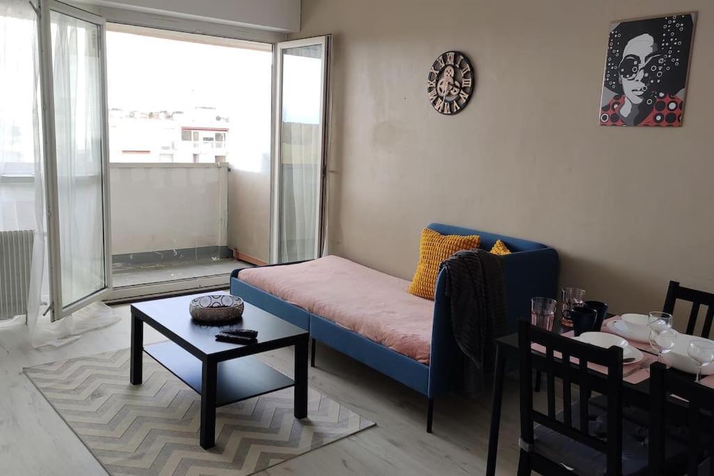 Charmant Appartement Proche Melun Centre Ville المظهر الخارجي الصورة