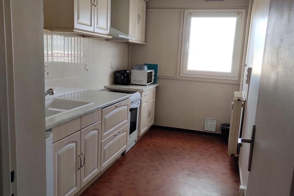 Charmant Appartement Proche Melun Centre Ville المظهر الخارجي الصورة