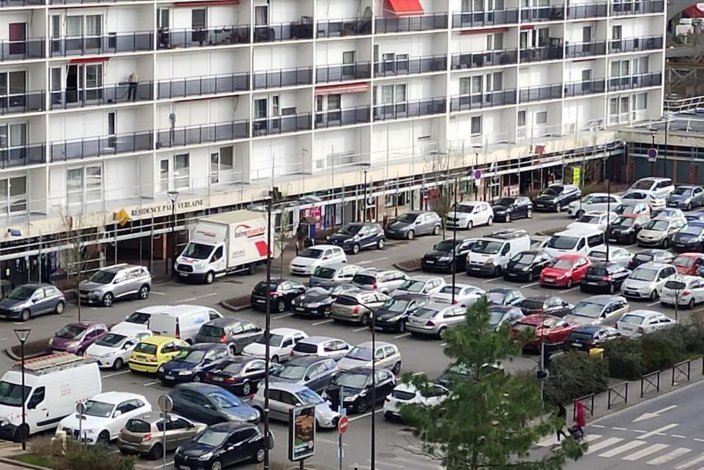 Charmant Appartement Proche Melun Centre Ville المظهر الخارجي الصورة